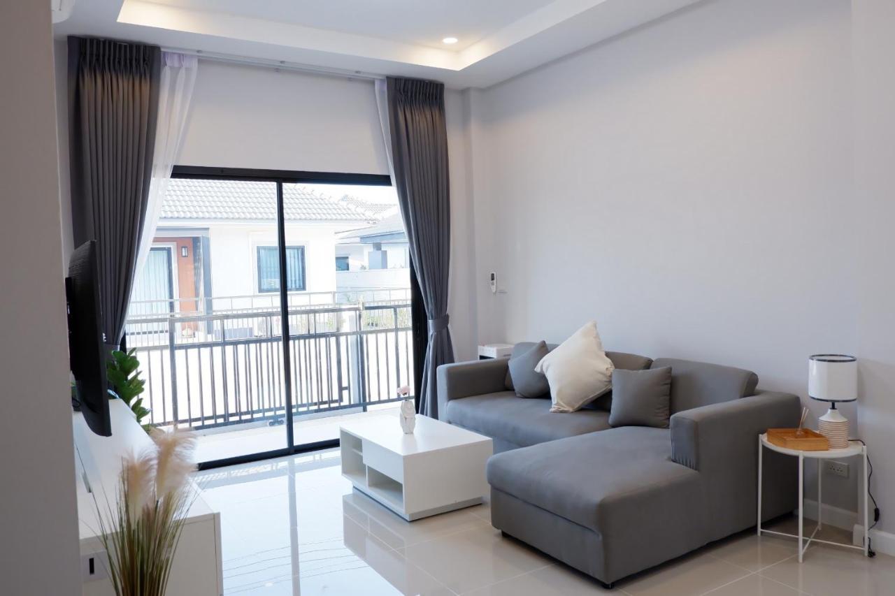 Large & Quiet 3Bd Home With Security & Pool Ubon Ratchathani Ngoại thất bức ảnh