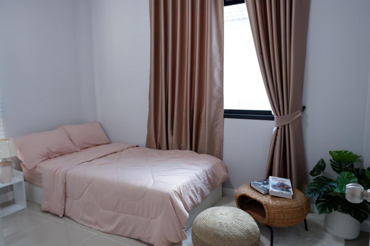 Large & Quiet 3Bd Home With Security & Pool Ubon Ratchathani Ngoại thất bức ảnh